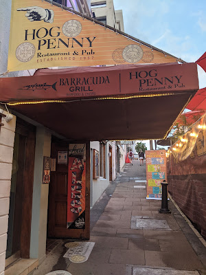 Hog Penny Pub, Bar in front street