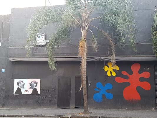 Beco 203, Bar in rua augusta