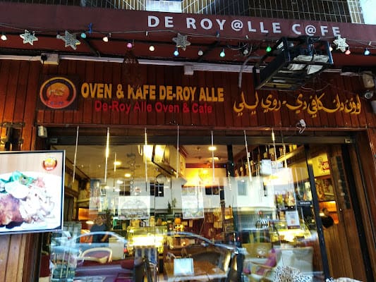 De Royalle Cafe, Lounge in gadong