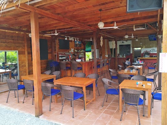 Otres Market Bar, Bar in otres beach