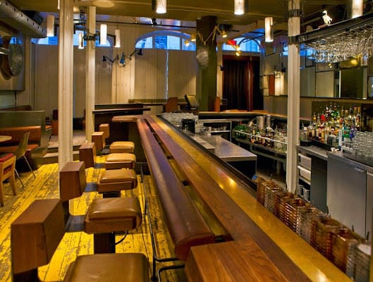 Philemon Bar, Montreal