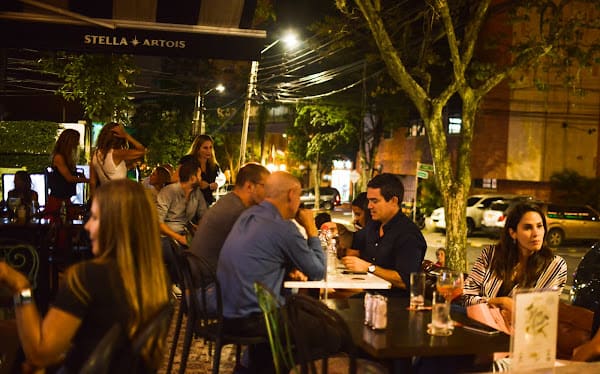 Absenta Restaurante Bar, Cali