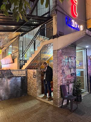 El Tibiri, Discoteca in laureles
