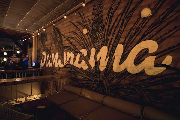 Panorama Rooftop, Rooftop in laureles
