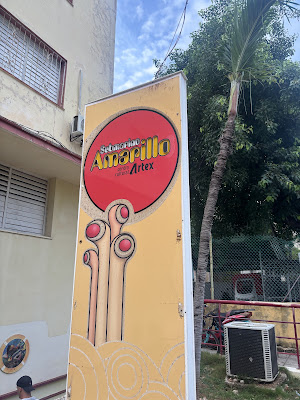 Submarino Amarillo, Havana