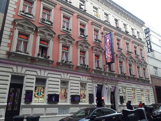 Darling Cabaret, Prague