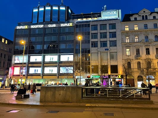 Duplex, Prague