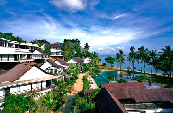 Turi Beach Resort Bar Lounge in Nongsa, Batam