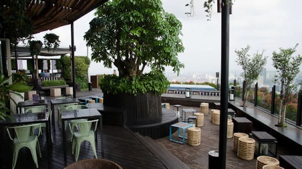 Skye Bar, Rooftop-Bar in SCBD, Jakarta