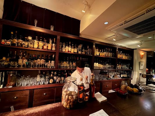 Penguin Bar Ikebukuro, Bar in ikebukuro