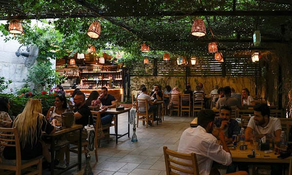 Maestro Bar in Abdoun, Amman