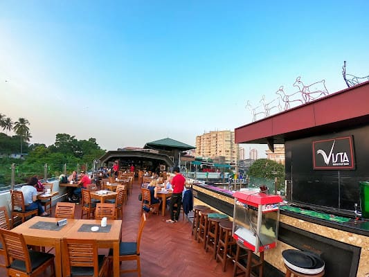 Vista Bar at Sedona Hotel, Lounge in inya lake