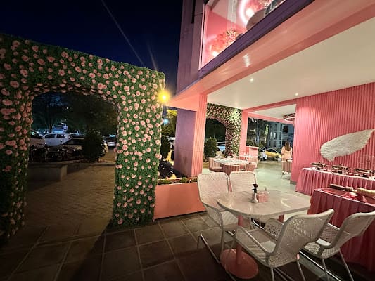 The Muse Cafe, Lounge in F-6/F-7 Markaz, Islamabad