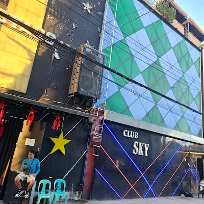 Atlantis Club, Bar go-go in fields avenue