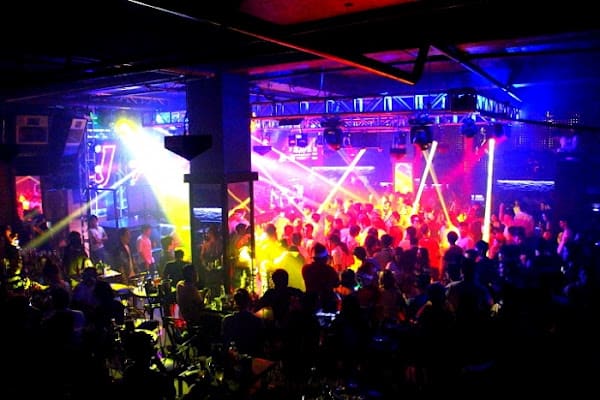 J.AVE Club, Cebu