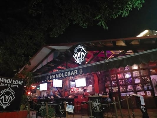 Handlebar, Live-Musik in malate