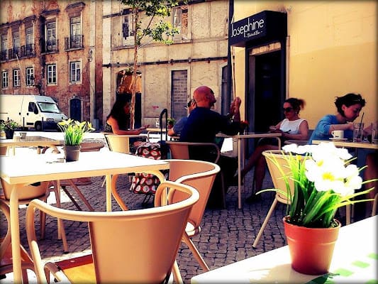 Largo Cafe Estudio Bar in Intendente, Lisbon