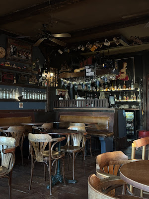 Bonaparte Ribeira Bar in Ribeira, Porto