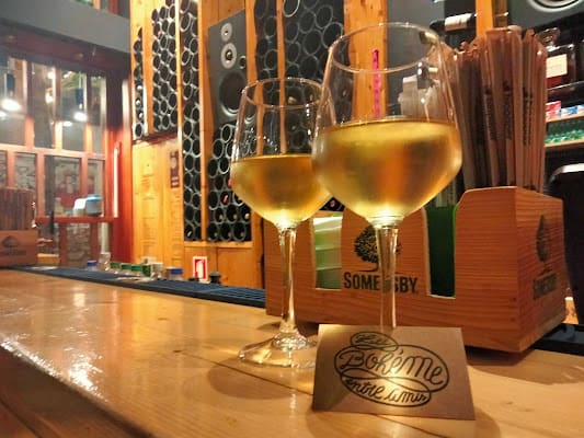 La Boheme Bar in Galerias de Paris, Porto