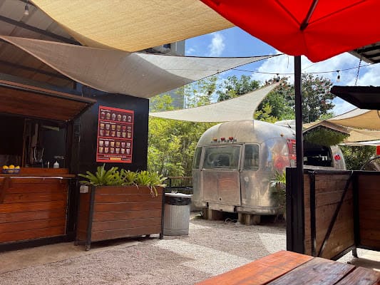 Lote 23 Bar in La Placita, San Juan