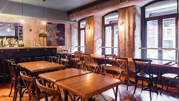 Dead Poets Bar Bar in Rubinshteyna Street, Saint Petersburg