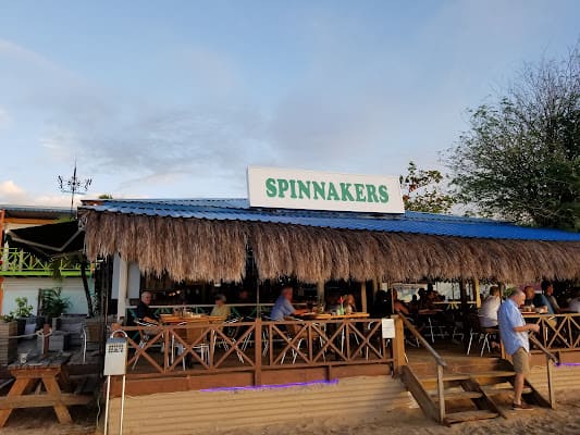Spinnakers Beach Bar, Bar in rodney bay
