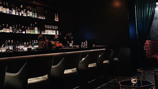 Continental, Lounge in nimman