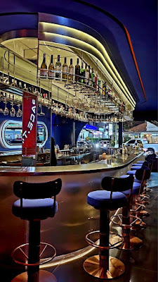 Spacetime Bar, Lounge in nimman