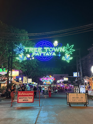 Tree Town, Pattaya