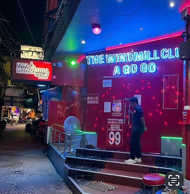 Windmill Club, Go-Go-Bar in lk metro