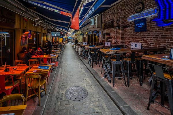 Nevizade Sokak Meyhane Row, Bar in beyoglu