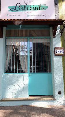 Philomene, Bar in pocitos