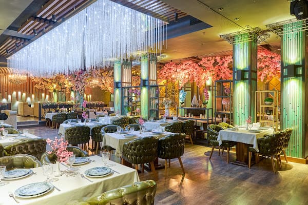 Panorama Restaurant & Bar, Bar in yunusabad