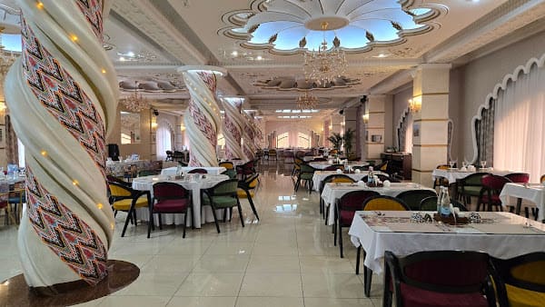 Zarafshon Restaurant & Lounge, Lounge in broadway