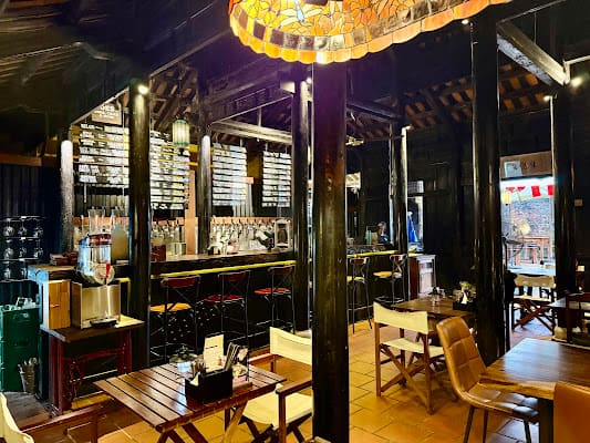 7 Bridges Brewing Co. Bar in An Thuong, Da Nang