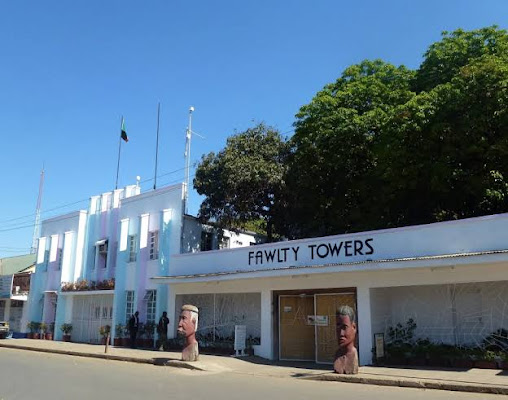 Fawlty Towers Bar, Livingstone